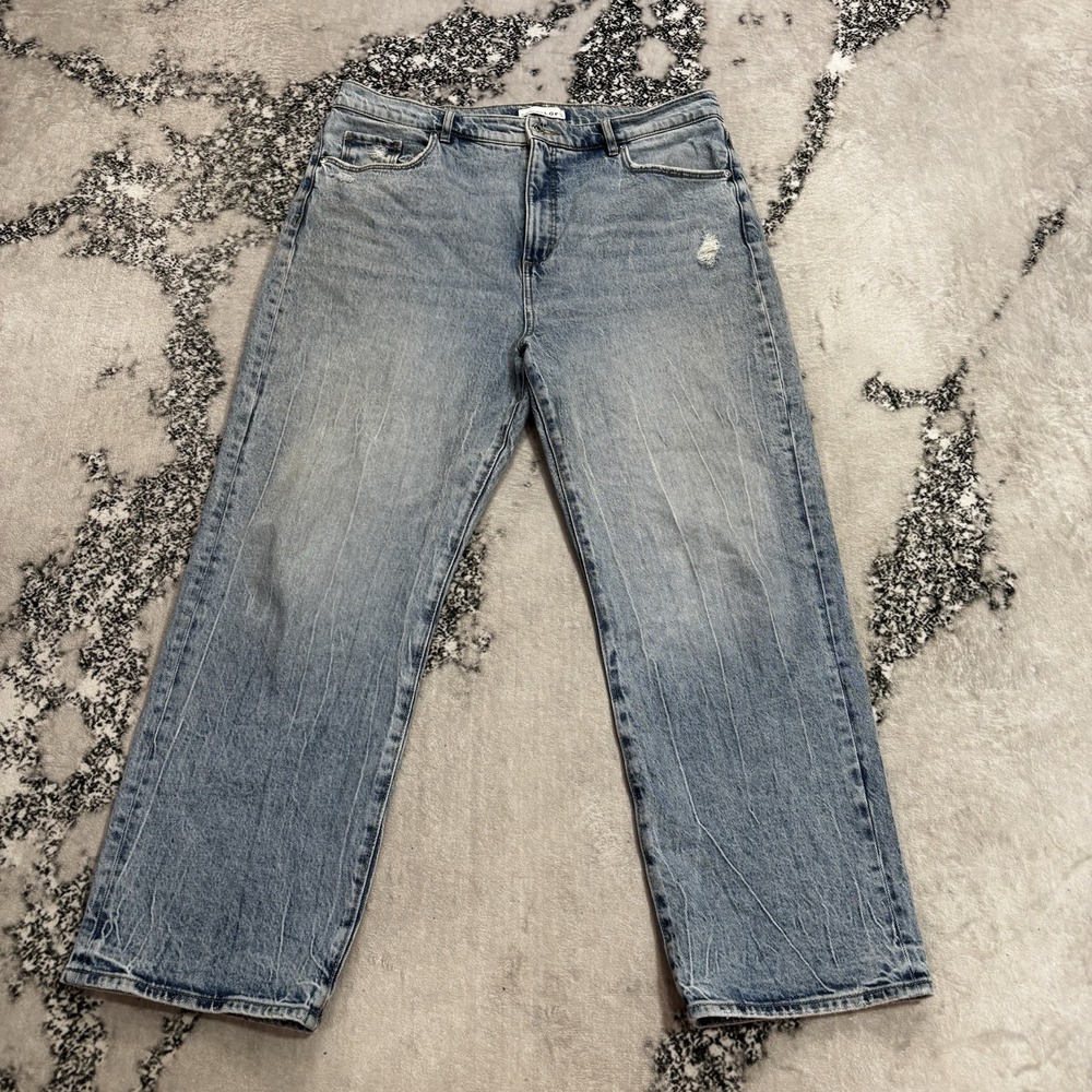 LOFT The Straight High Rise Jeans Size 32 14 Light Wash Distressed Denim
